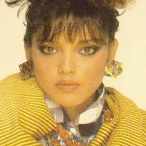 Meet your Posher, Candida